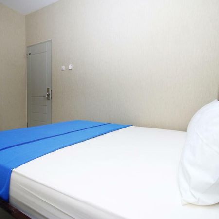 Albergue Kamar Keluarga Kampung Bali III Yakarta Exterior foto