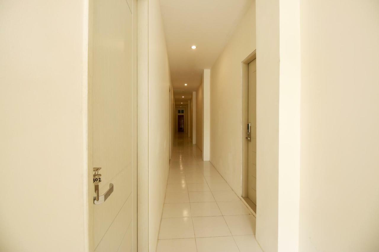 Albergue Kamar Keluarga Kampung Bali III Yakarta Exterior foto
